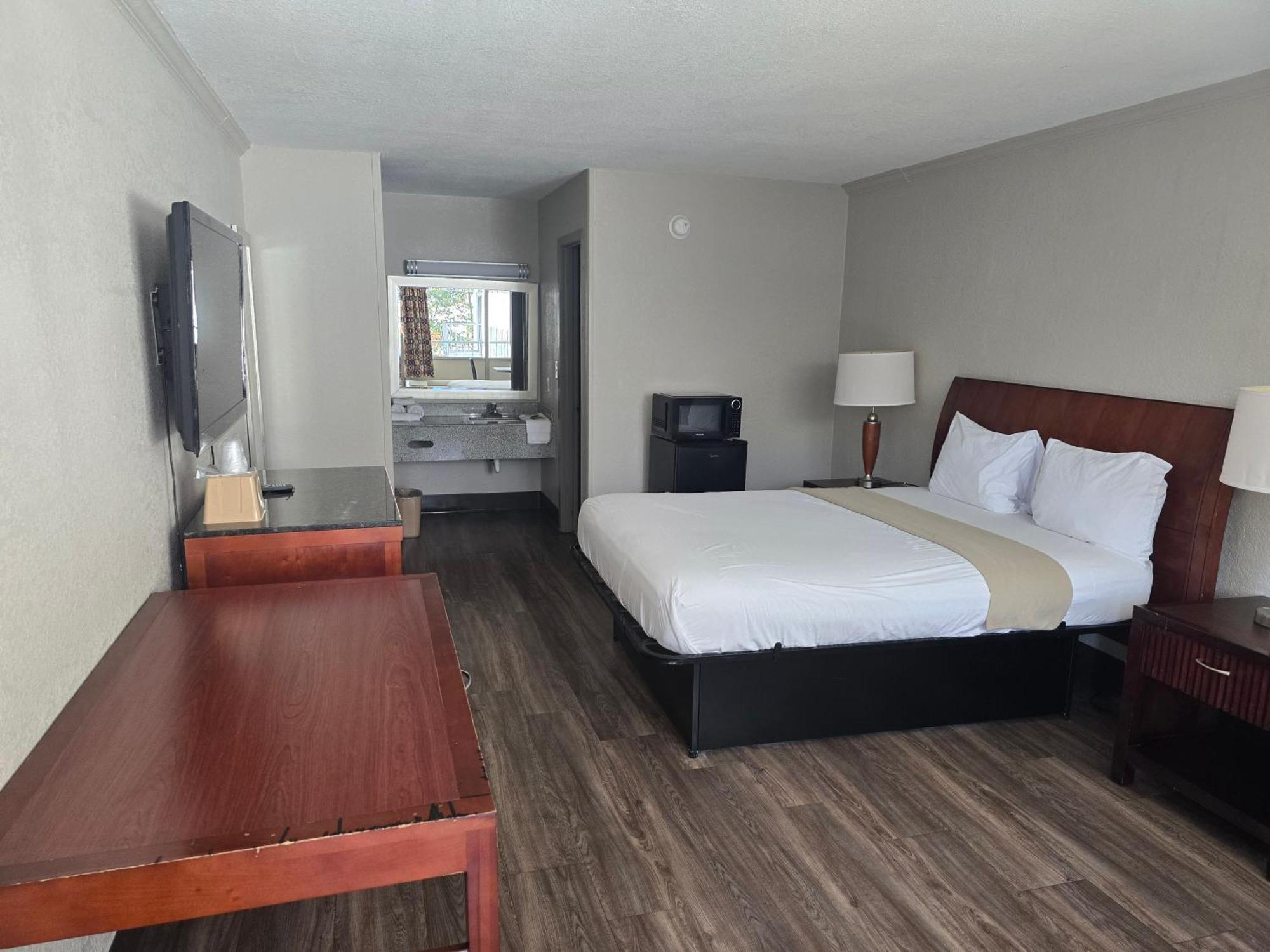 Days Inn By Wyndham Raleigh South Zewnętrze zdjęcie