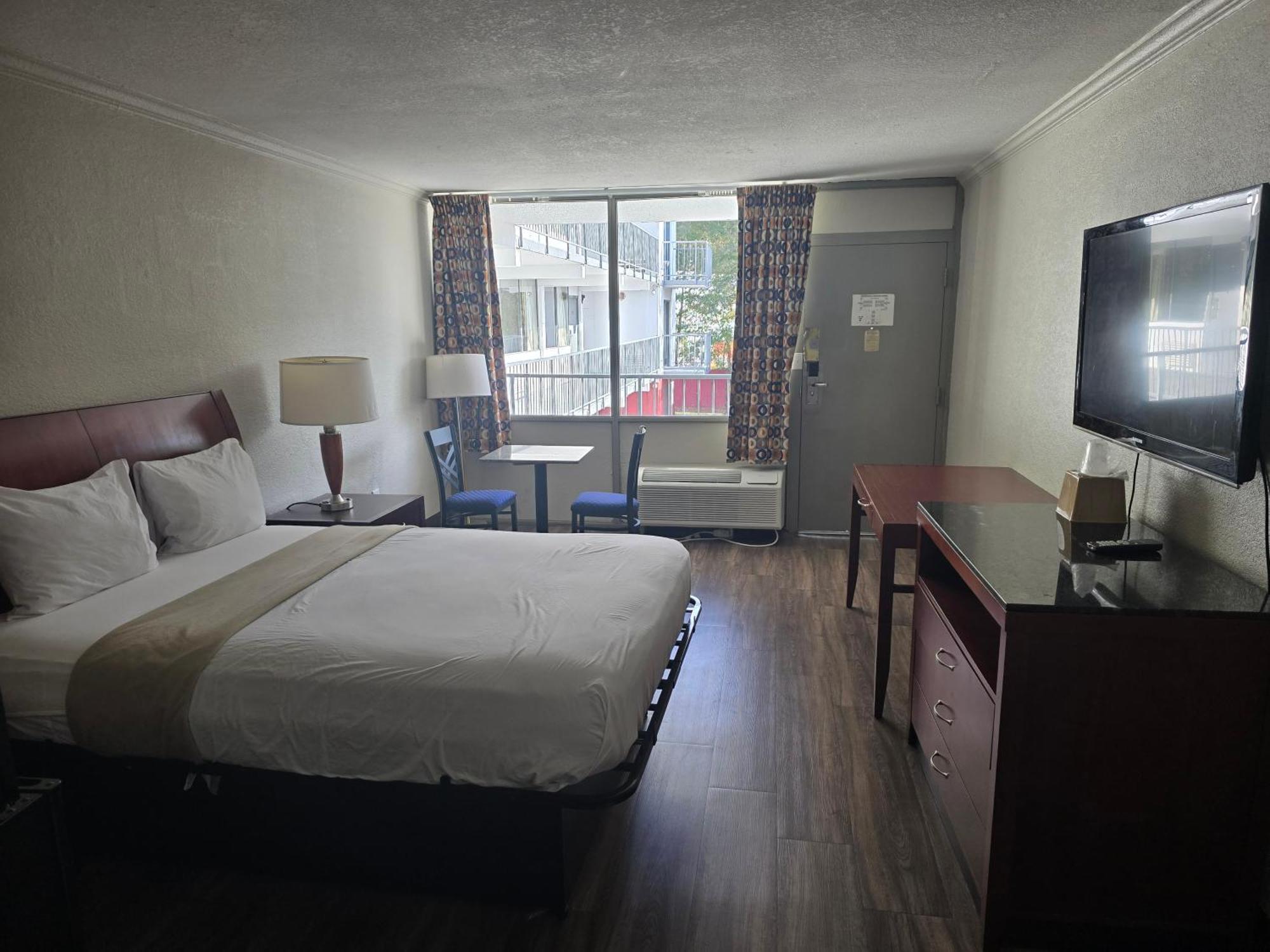 Days Inn By Wyndham Raleigh South Zewnętrze zdjęcie